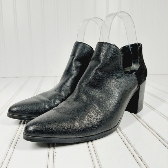 Charles David Black Leather Slip On Cut Out Block Heel Ankle Boots D833 - Picture 2 of 13